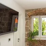 Maki Stone House - Parking On Request ! Apartment