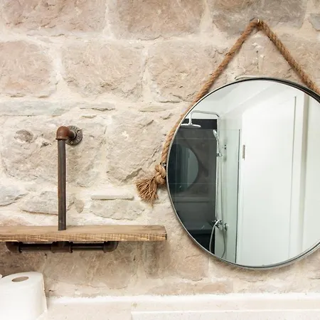 Maki Stone House - Parking On Request ! Daire Split