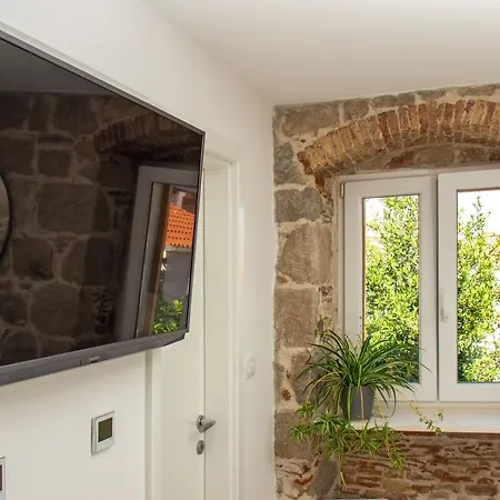 Maki Stone House - Parking On Request ! Apartman