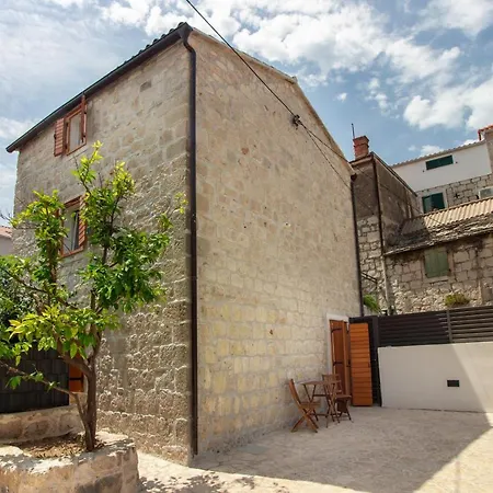 Апартаменти Maki Stone House - Parking On Request ! Спліт