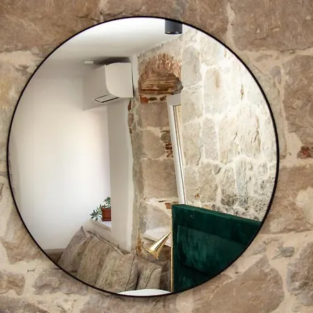 Daire Maki Stone House - Parking On Request ! Split