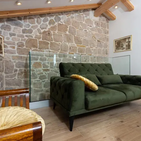 Maki Stone House - Parking On Request ! Apartman *