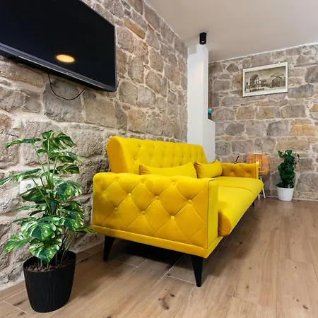 Apartmán Maki Stone House - Parking On Request ! *