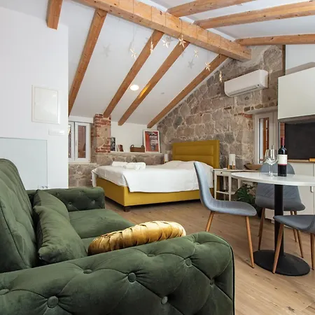 Apartmán Maki Stone House - Parking On Request ! Split