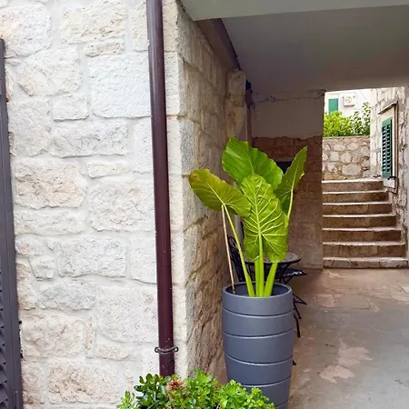 Maki Stone House - Parking On Request ! Daire Split