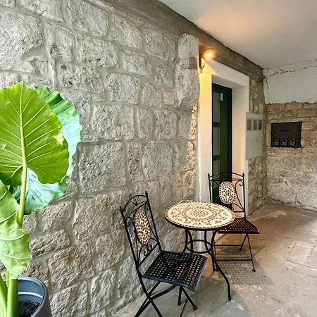 Maki Stone House - Parking On Request ! Daire *