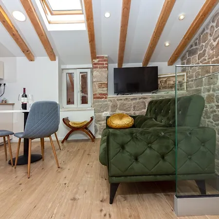 Apartment Maki Stone House - Parking On Request ! Split